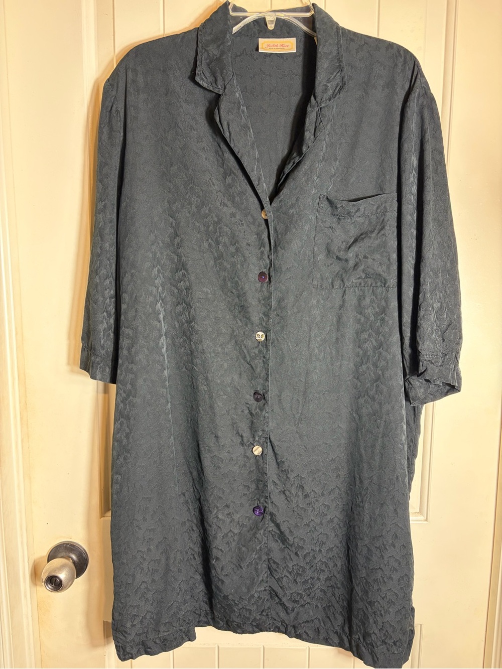 Judith Hart 100% Silk Women’s Button-Front Pajama Top - Black Size Large